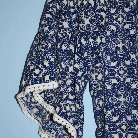 Amy Byer Blue and White Romper Large Flutter Sleeve Elastic Waistline - Picture 4 of 14